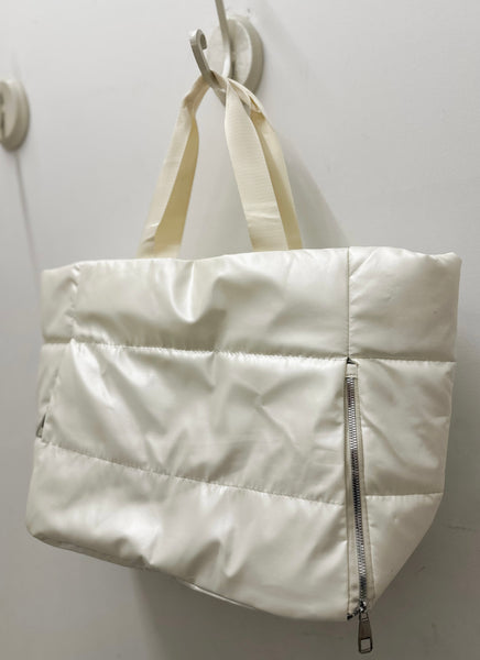 The Tate Tote