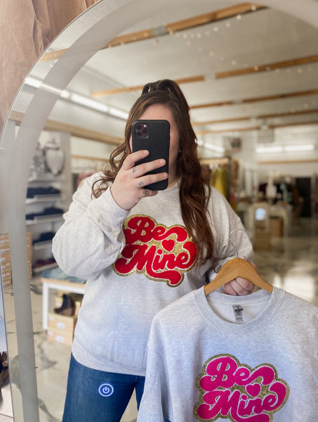 Be Mine Crewneck in Pink