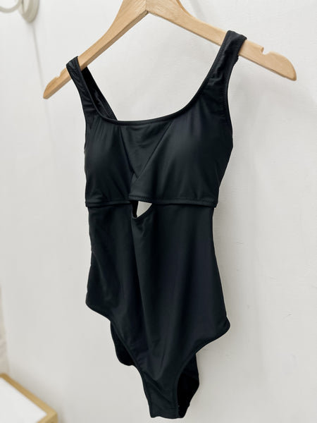 Cut Out One-Piece Swimsuit w/ Removable Bra Pads