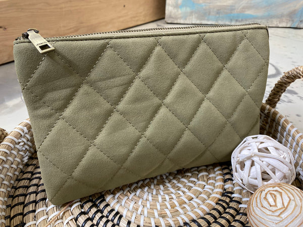 Izzy Quilted Crossbody